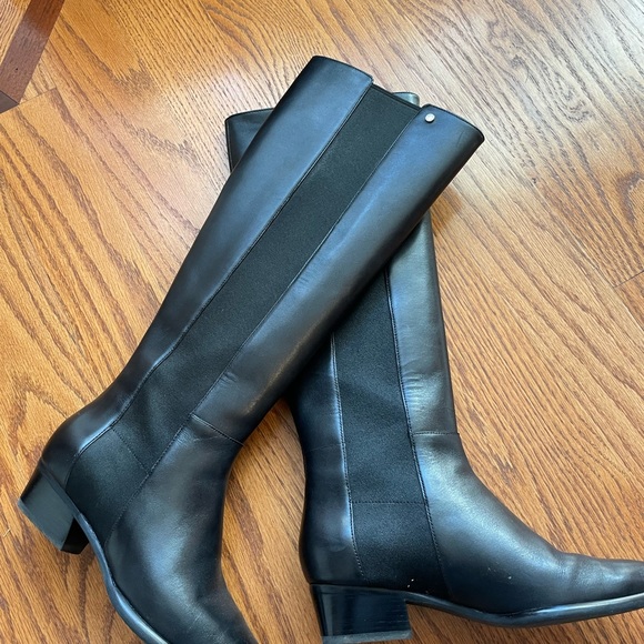 Cole Haan Halle Stretch Boots size 6 - Picture 4 of 11